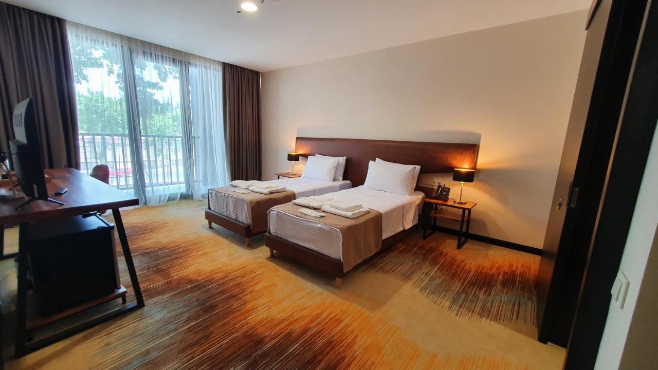 Carousel Hotel Tbilisi Eksteriør bilde